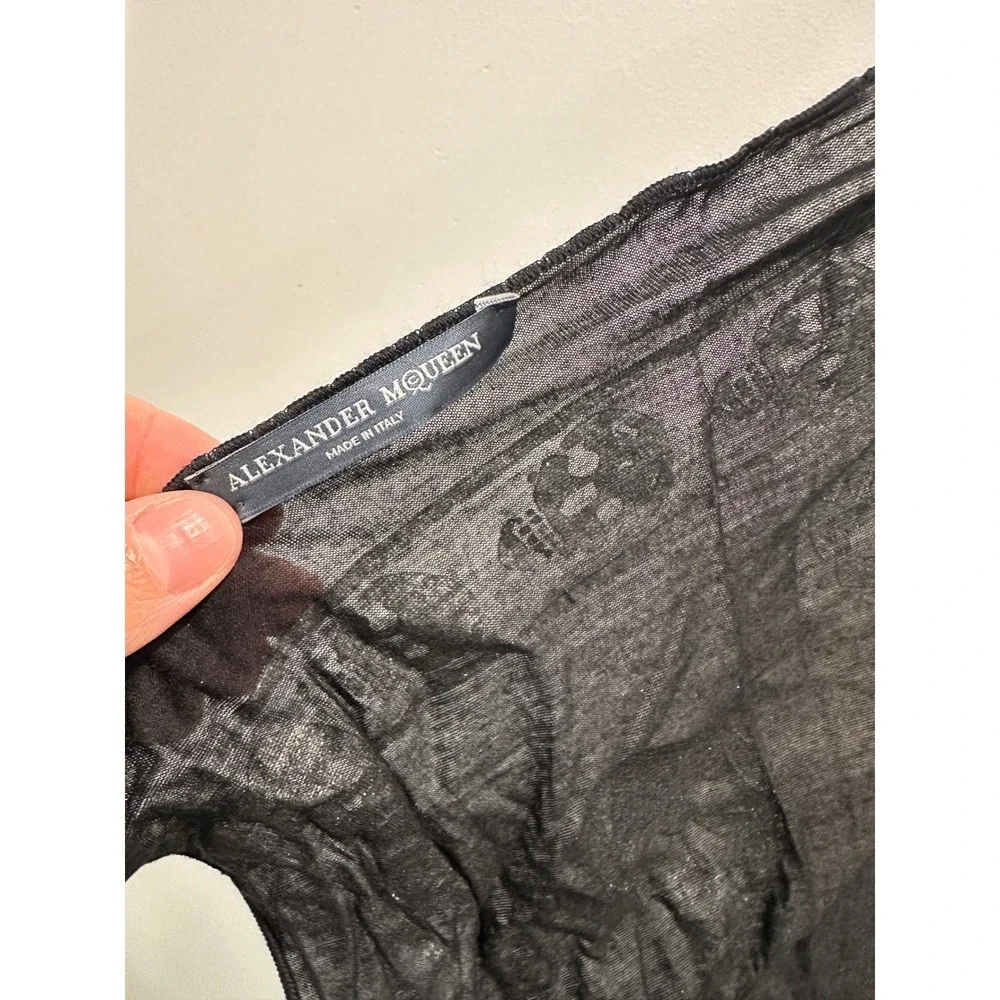 Alexander McQueen Black Gold Metallic Skull Scarf Modal Cashmere Made in Italy